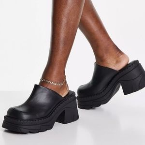 Looking For Topshop Wax premium leather chunky heeled mule in black